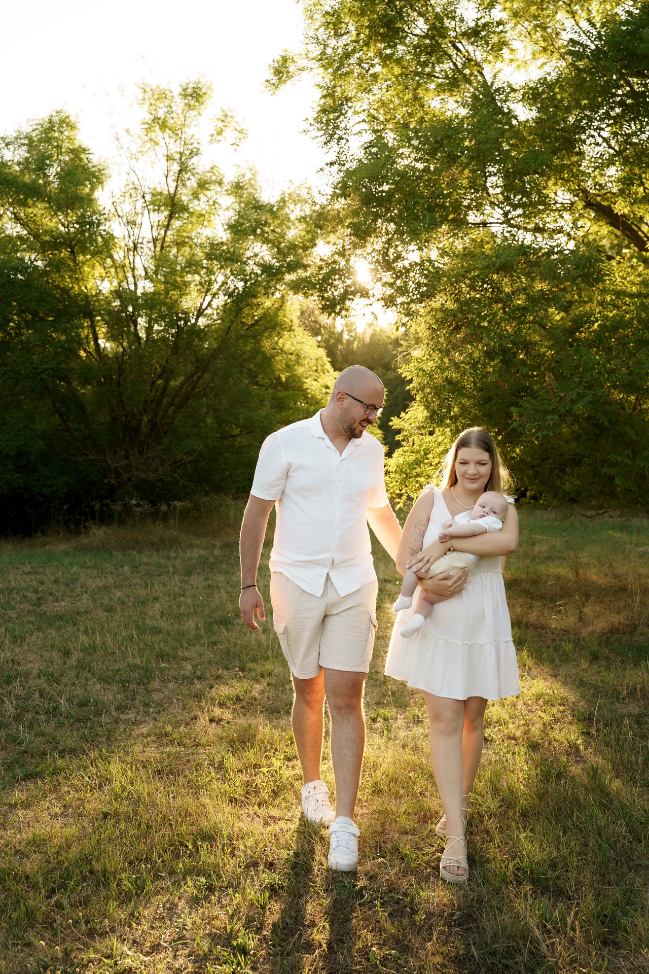 Kültéri babafotózás családi kép